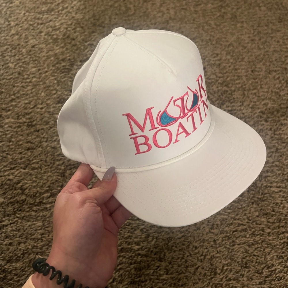 White Cap - Picture 2 of 5